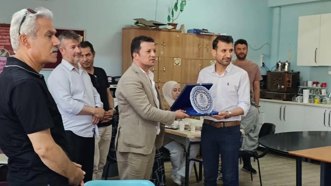 Okulumuzda Veda Yemeği Düzenlendi.